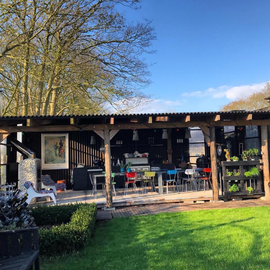 Bed and Breakfast Hemeltjelief Bij Caro Ezinge Exteriér fotografie