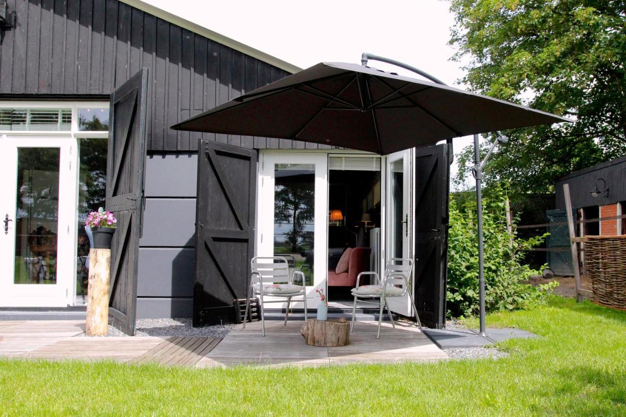 Bed and Breakfast Hemeltjelief Bij Caro Ezinge Exteriér fotografie