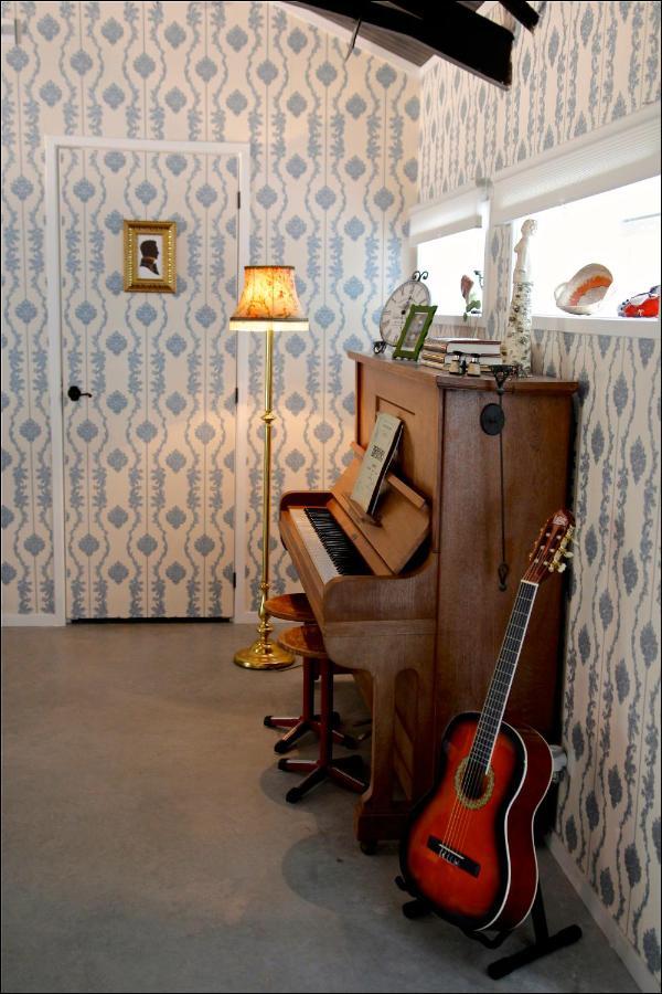 Bed and Breakfast Hemeltjelief Bij Caro Ezinge Exteriér fotografie